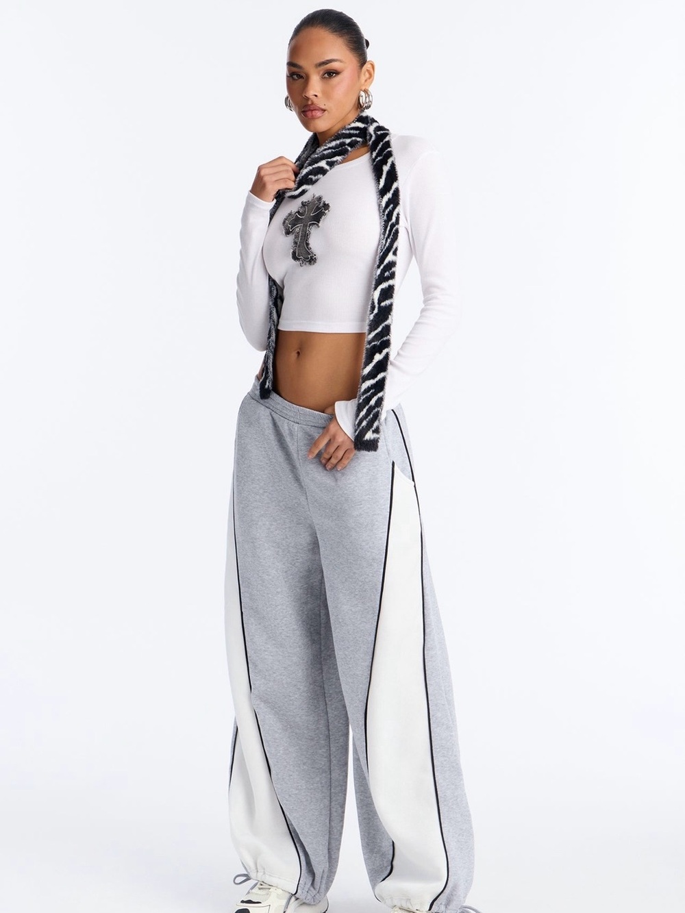 Women’s fashion nova grey wide leg sweatpants